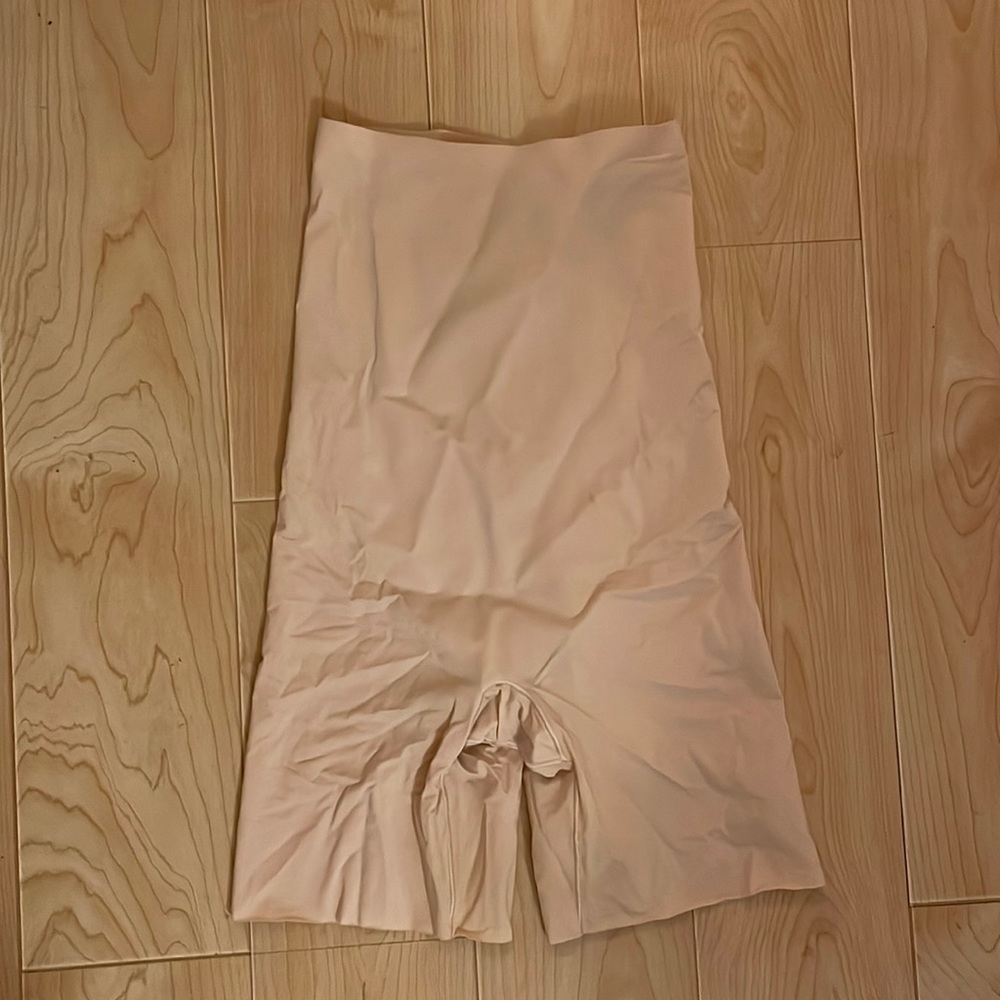 Light support Nude Spanx